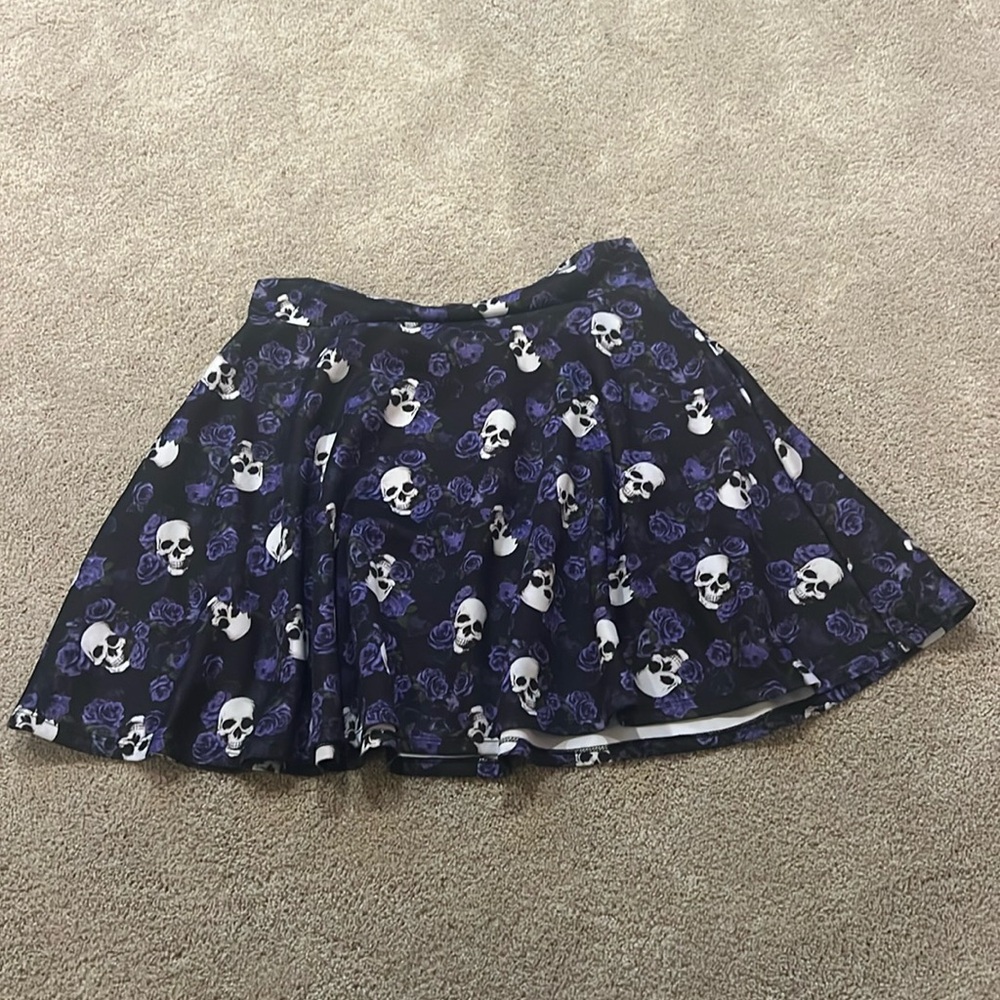 Black Skater Skirt With Skulls And Roses